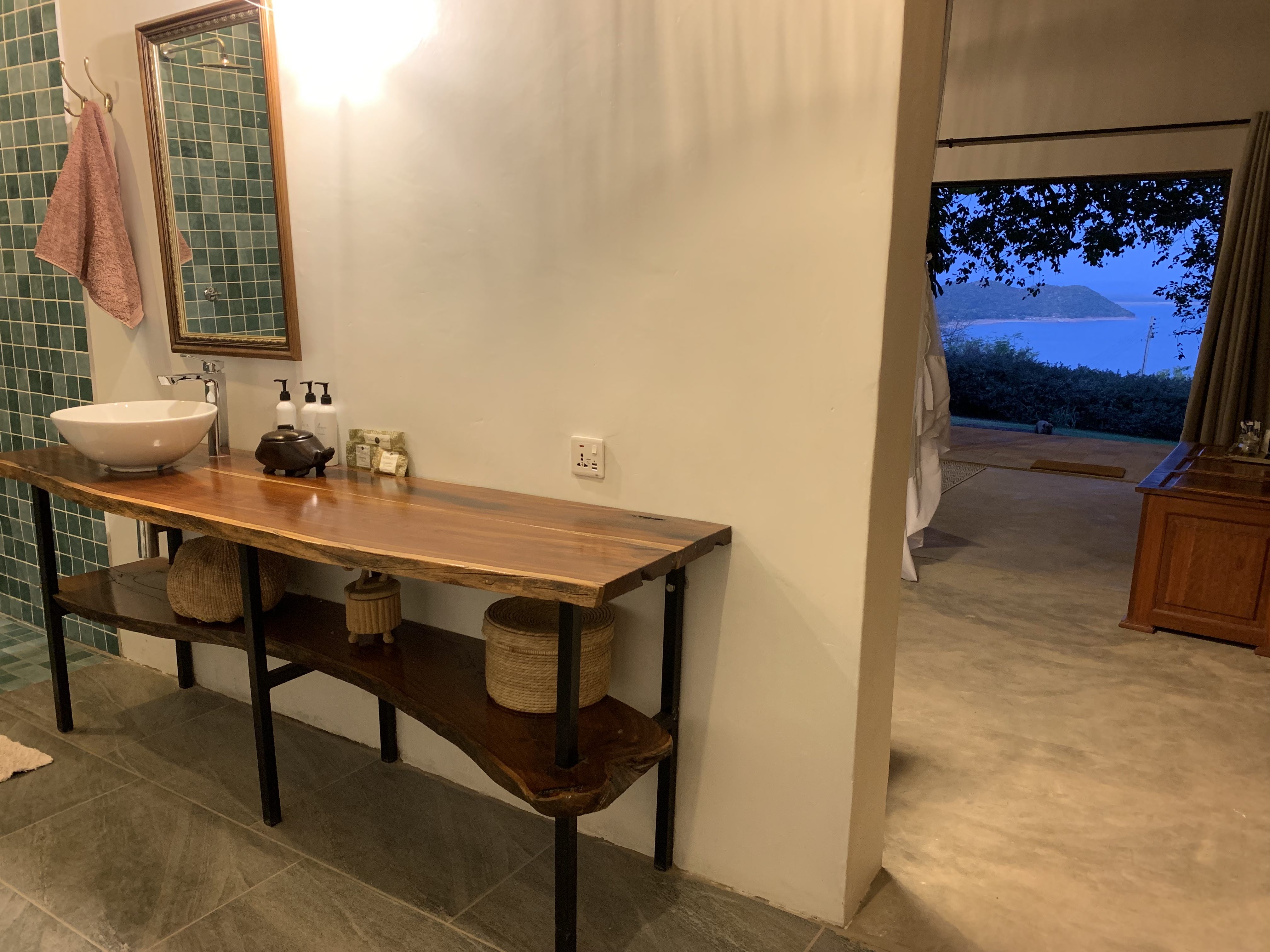 Deluxe Room detail